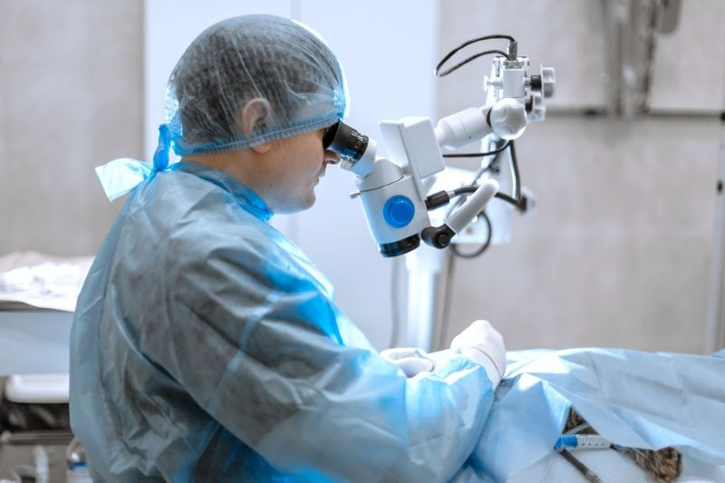 高槻市で評判の大石眼科医院は日帰り手術も行っています